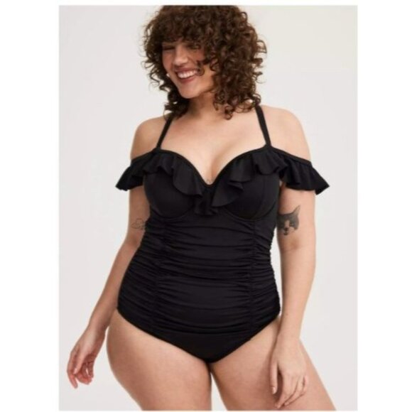 Torrid Black Ruffle Ruched One-Piece Swimsuit Size 2X plus slimming - Picture 1 of 8